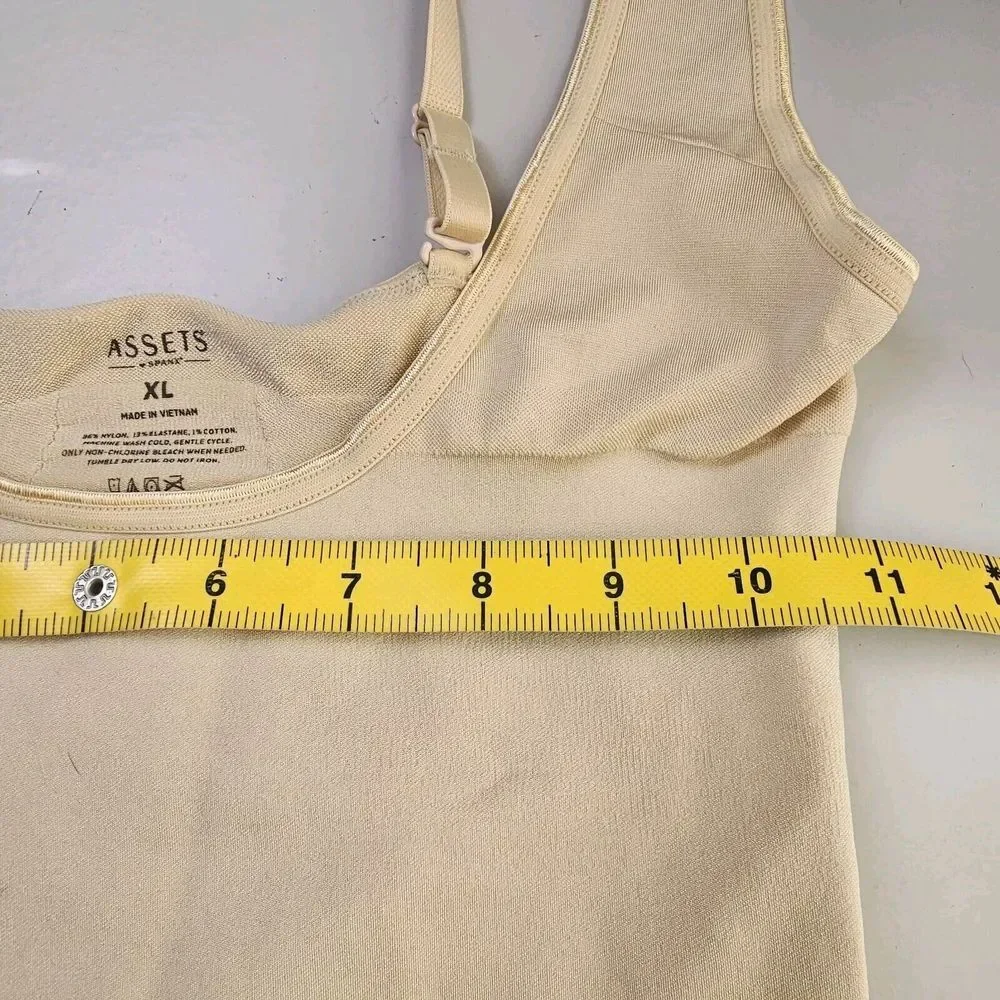 NWT Assest Spanx Bodysuit L Beige‎ Adjustable Strap Hook Eye Control Shapewear